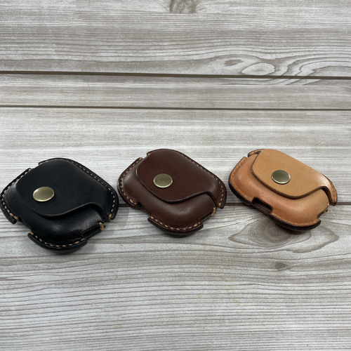 AirPods用レザーケース 黒 ハンドメイド 一枚革で作るレザーケース AirPods 用 – 国立商店