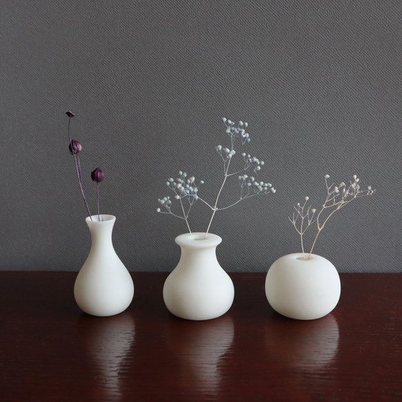 SMALL VASE TRIO 小型花瓶3点セット ホワイト マット　一輪挿し ドライフラワー 1枚目の画像