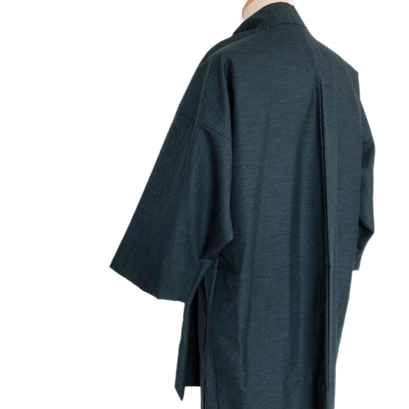 着物リメイク 男性羽織  ハーフ 紺 単衣 和装 作務衣羽織 カーディガン メンズ 無地 フリーサイズ  （5412） 5枚目の画像