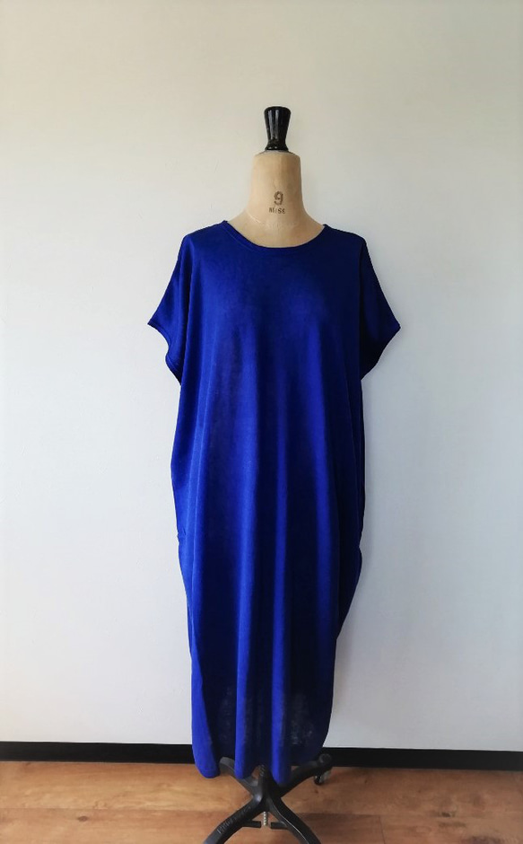 リネンロングニットワンピース わけあり】リネン100％ 柔らかい肌触りのロング丈ニットワンピース