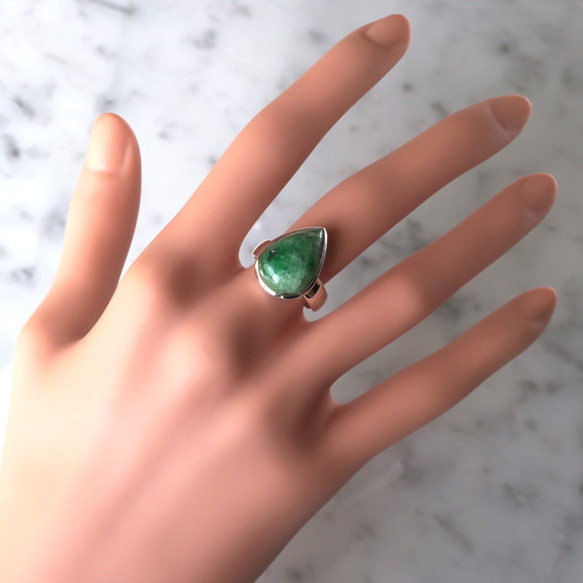 石英 SV 開口戒指鑲嵌祖母綠 第5張的照片