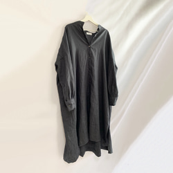 【カラー別注】リネンロングシャツドレス　ブラック 3枚目の画像