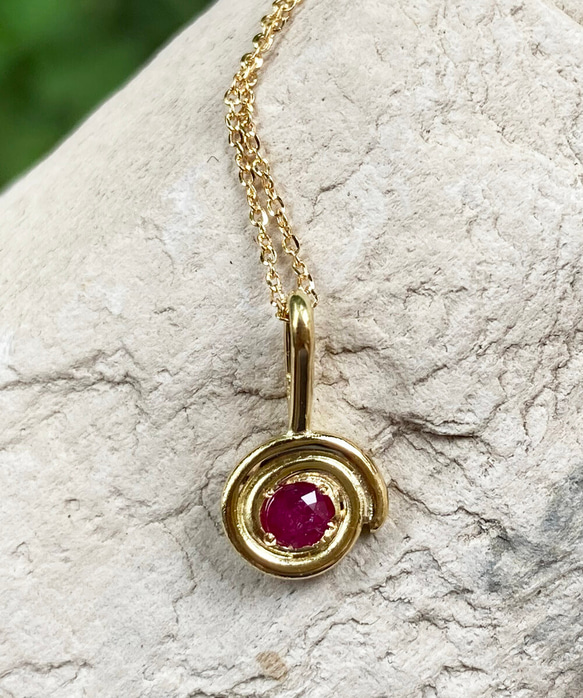 K18 Gold+Pink Spinel◆18金 天然ピンクスピネル渦巻きペンダントトップ 8枚目の画像