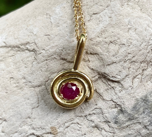 K18 Gold+Pink Spinel◆18金 天然ピンクスピネル渦巻きペンダントトップ 10枚目の画像