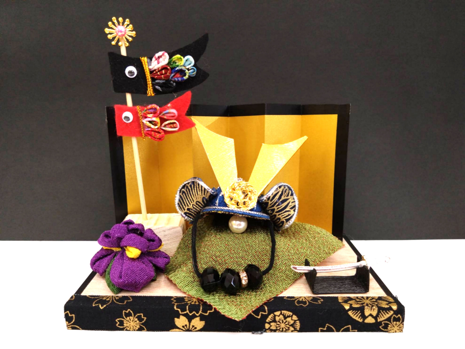 兜　五月人形　鯉のぼり　おしゃれ兜　リバティ　ハンドメイド　つまみ細工　可愛い