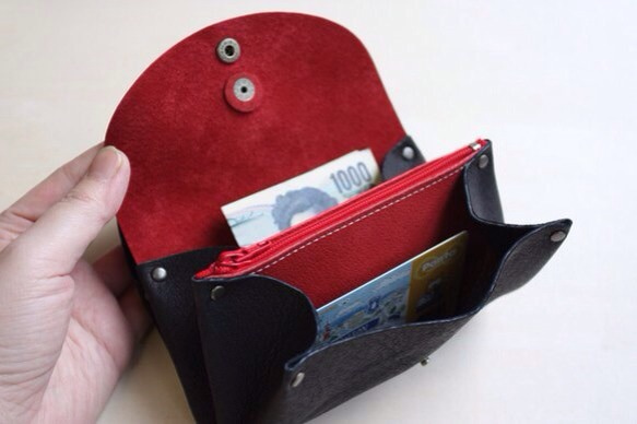 【2カラー】ポシェットにしたピッグスキンの小さなお財布　黒×赤 10枚目の画像