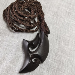 【魔除けの御守り】天然素材 ツキノワグマ 毛皮付き熊の爪 ネックレス ② 一点物＆魔.除けの御守り 毛皮付き熊の爪 ネックレス ①