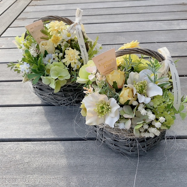 【早期特別価格】【ラッピング無料】母の日　フラワー籠　母の日　母の日フラワーギフト　母の日プレゼント　両親贈呈　卒業式