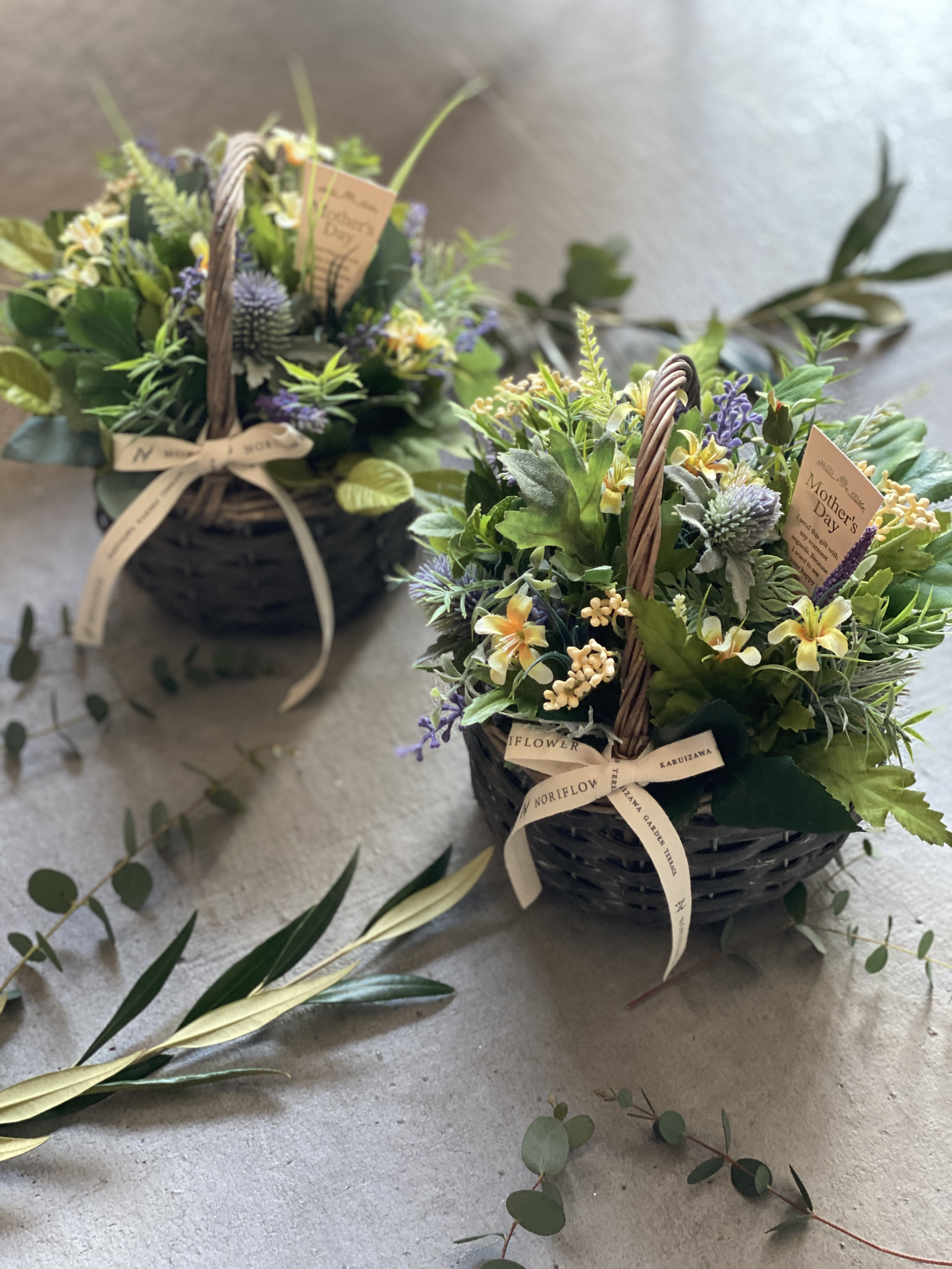 【早期特別価格】【ラッピング無料】母の日　フラワー籠　母の日　母の日フラワーギフト　母の日プレゼント