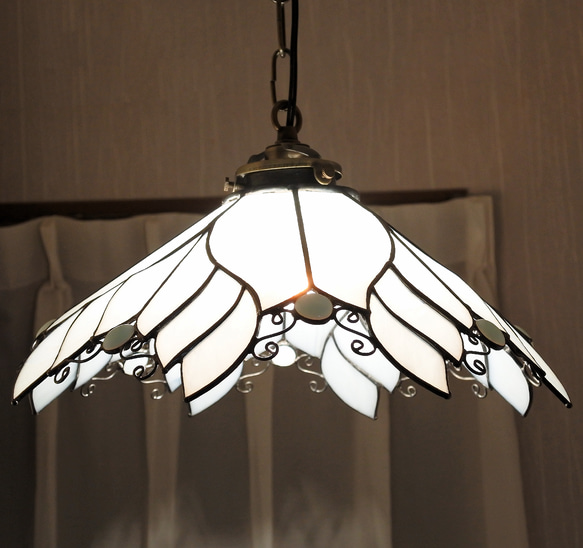 天使の羽の花ランプ ステンドグラス 照明 ランプ ペンダント