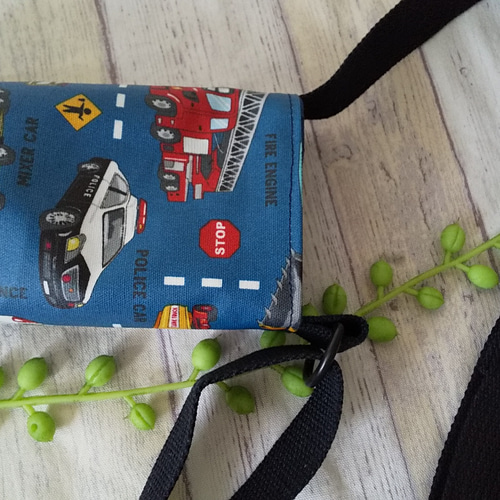 ④水筒カバー　サーモス　600ml 入園 入学 飛行機　はたらくくるま　電車 再販☆水筒カバー 電車 その他入園グッズ shiffon 通販 11962803