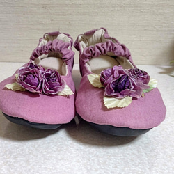 リネンとお花のふわふわルームシューズ紫（23.5～24.5ｃｍ） 4枚目の画像