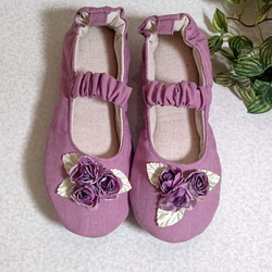 リネンとお花のふわふわルームシューズ紫（23.5～24.5ｃｍ） 3枚目の画像