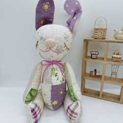 SOLD! ハンドメイド オリジナル癒しのぬいぐるみシリーズ 〜いちご刺繍