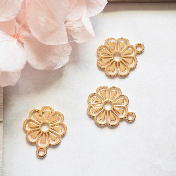 18個 フラワー メタルチャーム 8×8mm KCゴールド メタルパーツ 花