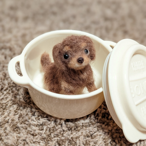 羊毛フェルトチワックス