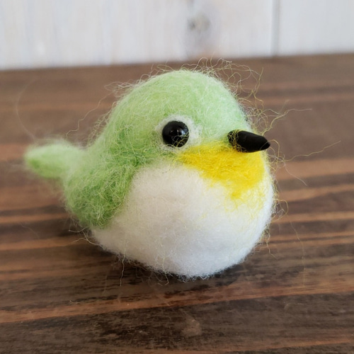 リアルサイズ♪メジロ 目白 野鳥 羊毛フェルト 受注作成 羊毛