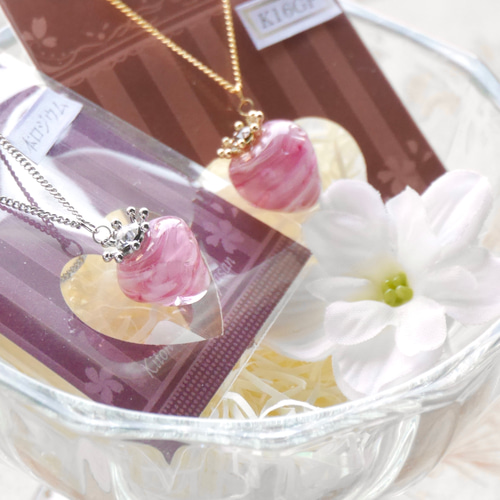最終値下げ:涙ガラス制作所 涙ネックレス ガラス ハンドメイド