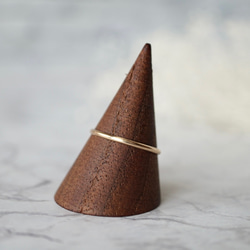 つけっぱなしok シンプルな14kgfリング　指輪　スキンジュエリー　重ね付け　シンプル　ゴールド 3枚目の画像