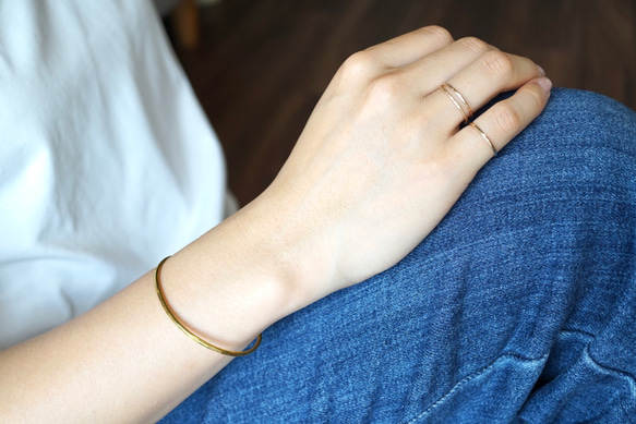 つけっぱなしok シンプルな14kgfリング　指輪　スキンジュエリー　重ね付け　シンプル　ゴールド 9枚目の画像