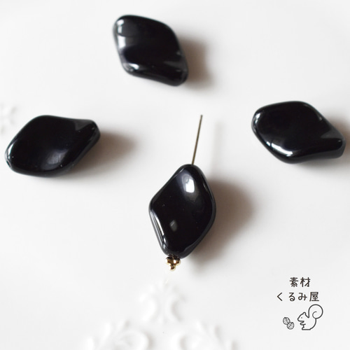 CB-0746 チェコビーズ ツイスト エリカ 19×13mm ブラック