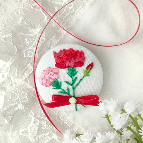 受注制作】母の日 カーネーションの花束刺繍ブローチor刺繍ヘアゴム