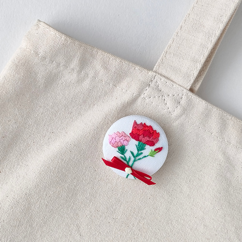受注制作】母の日 カーネーションの花束刺繍ブローチor刺繍ヘアゴム