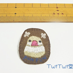 プンプン文鳥さん 手刺繍ブローチ(クリーム) 4枚目の画像