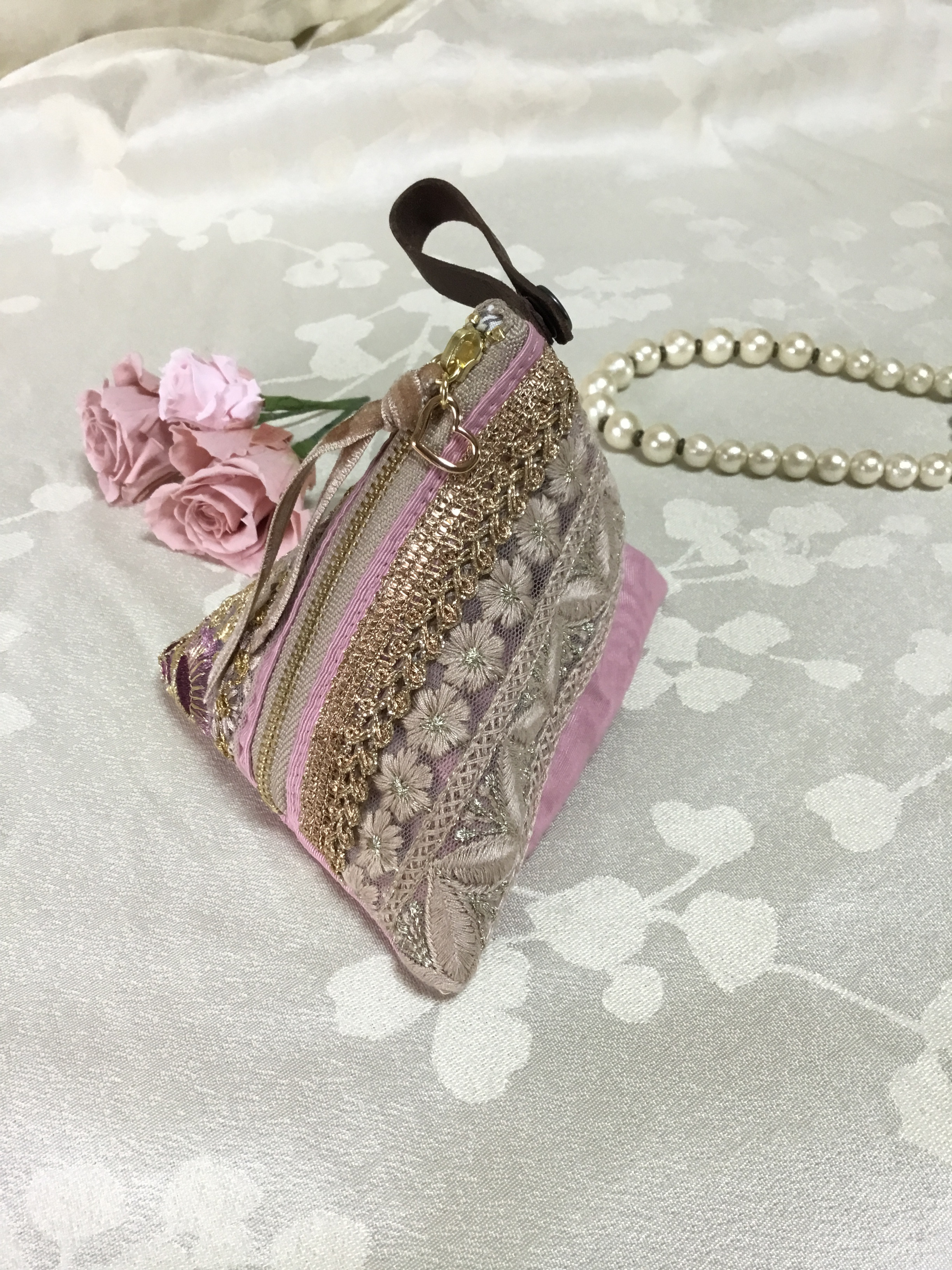 インド刺繍リボン テトラ三角ボーチ ポーチ sakura iro 通販