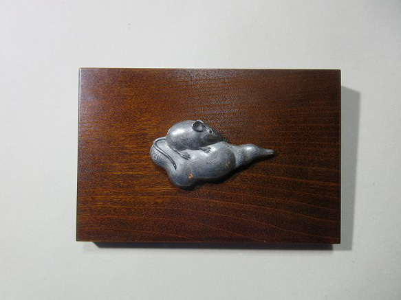壁掛け「雲に乗ったネズミ　右向き」 3枚目の画像