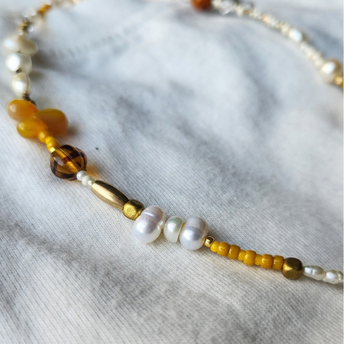 vintage mustard yellow」 色にこだわったヴィンテージビーズ