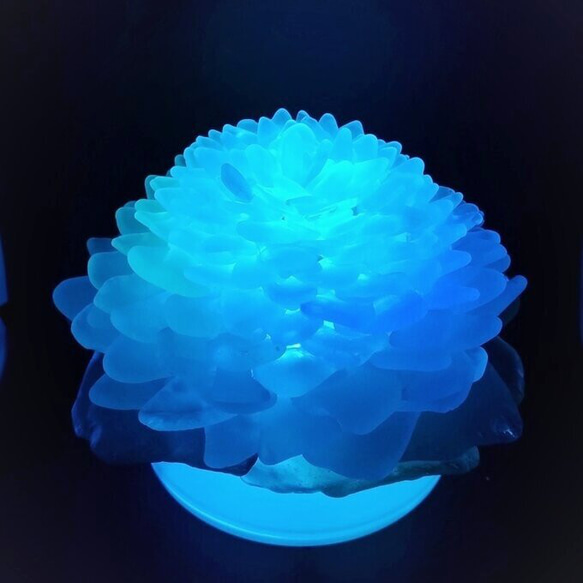【オーダー】シーグラスのお花のランプシェード ホワイト×グリーン×ブルー 海霧（うみぎり）ギフトラッピング対応【海灯花】 6枚目の画像