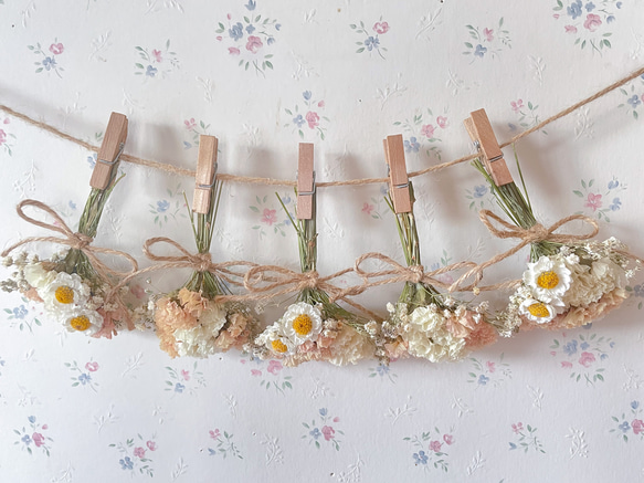 ドライフラワーガーランド white&オレンジ♡ くすみオレンジとかすみ草  