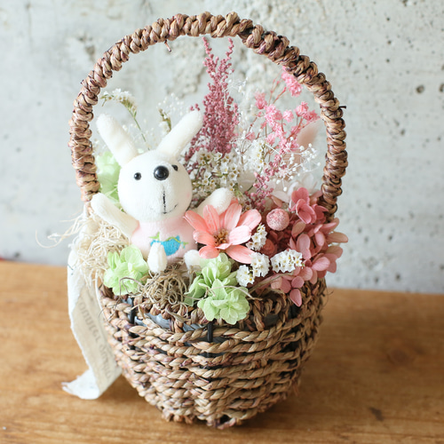 うさぎとフラワーのバスケット （pink） ドライフラワー Fleur Lilas