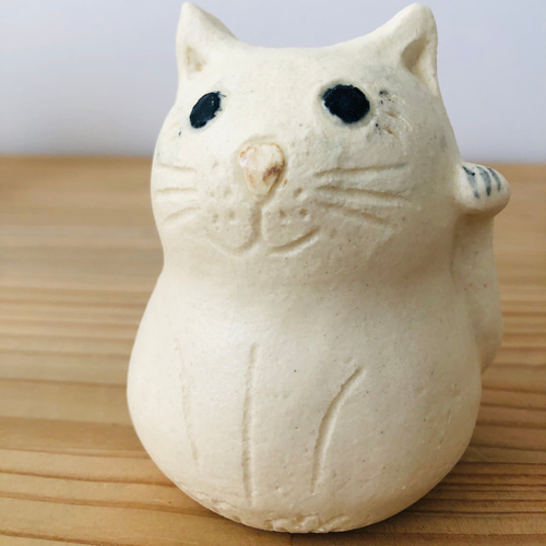 一点もの お花も飾れる、招き猫の『シローちゃん』☆陶器の置物ゆる