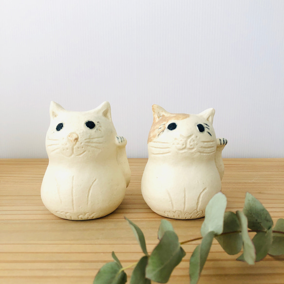 一点もの お花も飾れる、招き猫の『ミッケ』☆陶器の置物ゆるかわ癒し