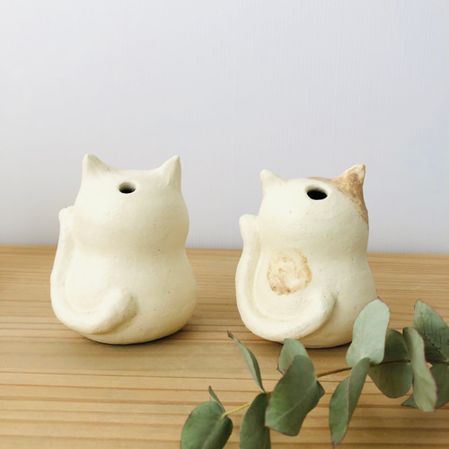 一点もの お花も飾れる、招き猫の『ミッケ』☆陶器の置物ゆるかわ癒し