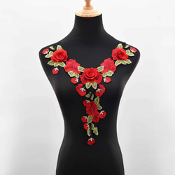AZ094レッド 立体お花モチーフレース 胸元モチーフ 薔薇モチーフ 新