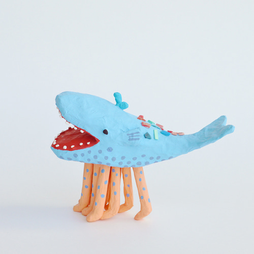 クジラのオブジェのサラ 立体・オブジェ 木暮奈津子 通販