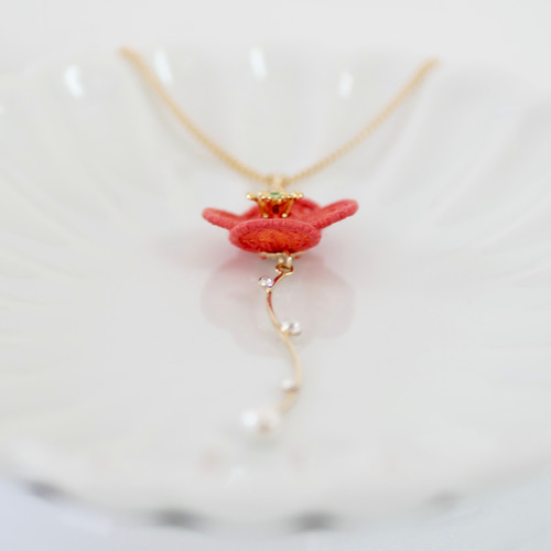 ポピー[赤]ネックレス (受注生産/オーガンジー刺繍/フラワー/花