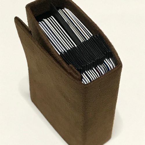蛇腹型カードケース／JAVA-CARD-CACE20／スエード ダークブラウン 名刺