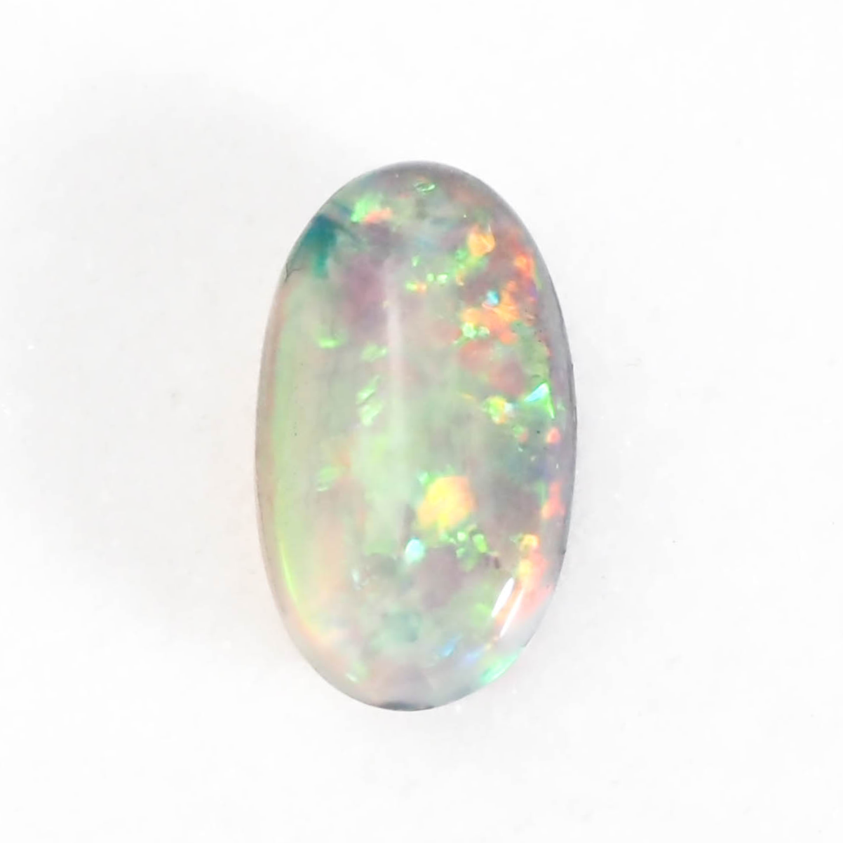 輝く虹色の遊色が美しい】オーストラリア産オパール 2.8ct 天然石 まる
