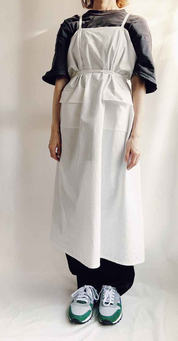 ◆ 所有圍裙和帽子均有販售。翻蓋口袋選項選單 ◆ 第4張的照片