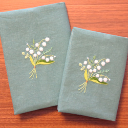 ブックカバー　紫陽花うさぎ　刺繍　文庫本/新書判/四六判ソフト　藍鼠 9枚目の画像