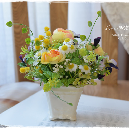 ナチュラルスワッグ　ラナンキュラス  ミモザ　かすみ草　母の日　母の日ギフト ナチュラルスワッグラナンキュラス ミモザかすみ草母の日母の日