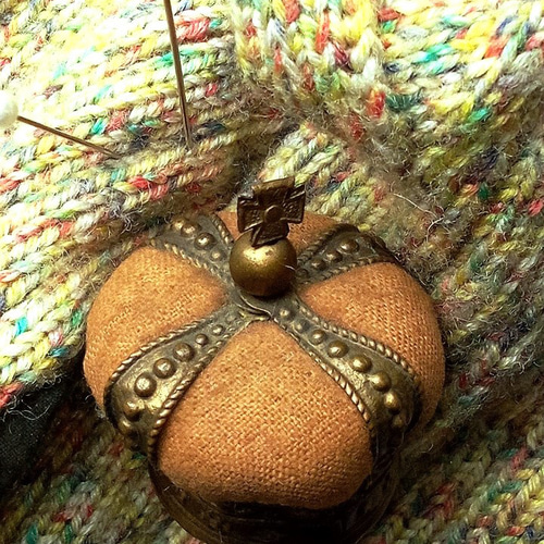 古い時代の王冠のピンクッション 針山 ロイヤルコロネーション その他