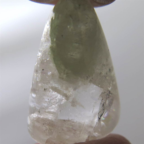 ロシア産 フェナカイト 原石 タンブル SAグレード5.63g 鑑別書付