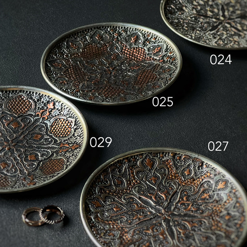 ペルシャの銅皿 飾り皿（ガラムザニー）メッキ仕上げ Φ15cm【GHALAM 