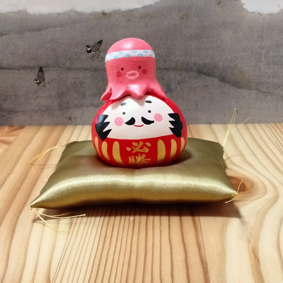 ミニ座布団　金・銀 ・赤・白・黒 / 受注生産 / 招き猫用 / だるま用 / サイズダウン可能 10枚目の画像