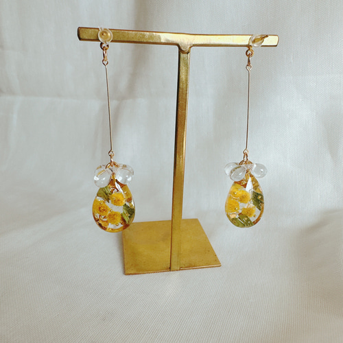 ミモザピアス♡ドライフラワー♡レジンアクセサリー ミモザピアス♡ドライフラワー♡レジンアクセサリー ◯ web shop